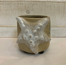 Load image into Gallery viewer, Mini Starfish Planter
